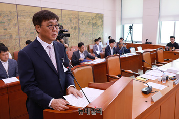 [포토] 발언하는 최휘영 문화체육관광부 장관 후보자