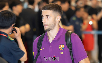 [포토] FC서울 친선경기 앞둔 주안 가르시아 선수 