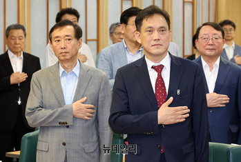 [포토] 방송3법 저지 토론회, 발제맡은 이인철 변호사-김태규 전 부위원장