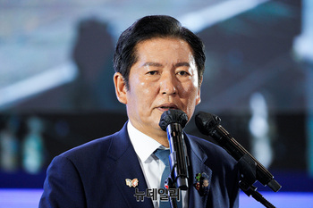 [포토] 수락연설하는 정청래 민주당 대표 