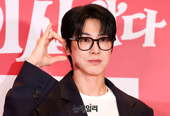 [영상] 유노윤호 '용산 등장한 톱스타'