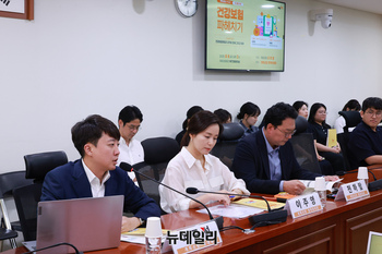 [포토] 축사하는 이준석 개혁신당 대표