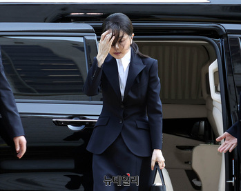 [포토] 법원 도착한 김건희 여사 