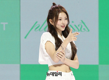 [영상] 앳하트 봄, 보컬 리더