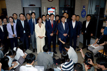 [포토] 송언석 비대위원장 "특검으로 부터 당원명부 지키겠다"