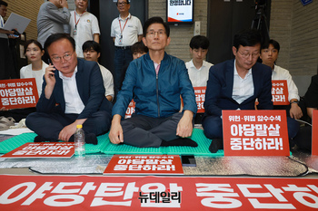 [포토] 특검 압수수색 저지 무기농성 들어간 김문수