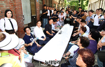 [포토] 모아타운 간담회 참석한 오세훈 시장 