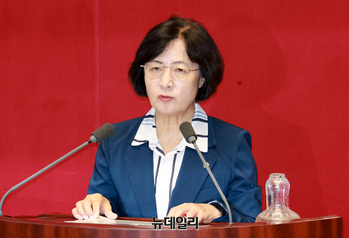 [포토] 당선인사 하는 신임 추미애 법사위원장