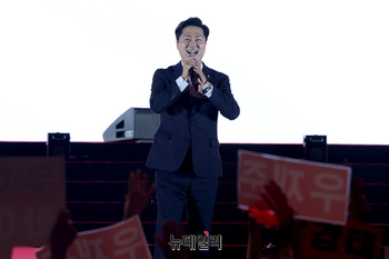 [영상] 연단 오른 우재준 청년최고위원 후보 