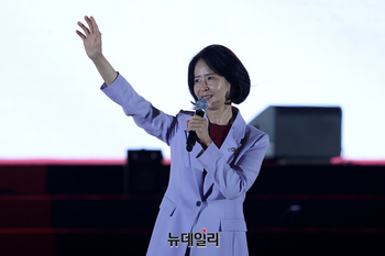 [영상] 전당대회서 지지호소하는 최수진 최고위원 후보 