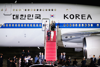 [포토] 서울공항 도착한 이재명 대통령 
