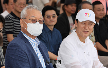 [포토] 서울조각페스티벌 개막식 찾은 윤영달 회장