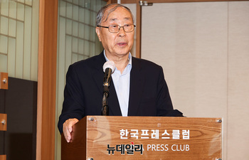 [포토] 인사말하는 신승일 로버트슨기념사업회 회장