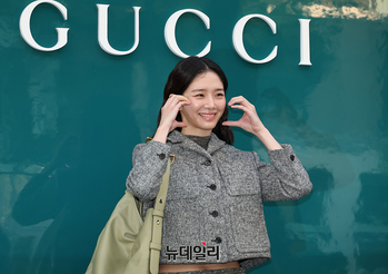 [영상] 박규영 "리뉴얼 오픈행사 왔어요"