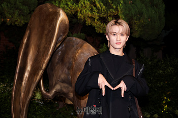 [영상] NCT 마크 '시그니처 포즈'