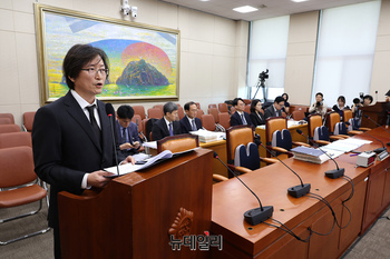 [포토] 인사말 하는 주병기 공정거래위원장 후보자