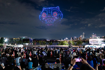 [포토] 한강 등장한 케데헌 '더피'