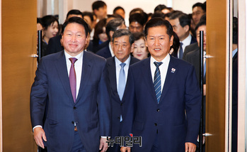 [포토] 대한상의 찾은 정청래 민주당 대표 