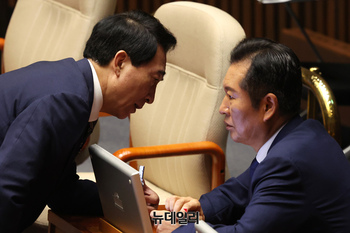 [포토] 대화 나누는 정청래·정청래