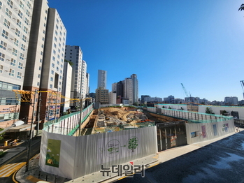 [르포] '상봉·망우역 초역세권' 상봉센트럴아이파크 … 나이트·모텔·안마방은 '초초초'