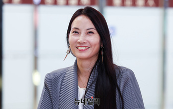 [포토] 김포공항 통해 입국하는 배주윤 전 볼쇼이 발레단 단원