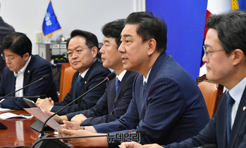 [포토] 발언하는 김병기 더불어민주당 원내대표