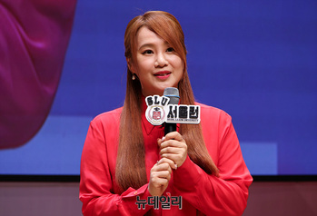 [포토] 서울런 기념식서 발언하는 이지영 강사