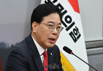 [포토] 현안관련 발언하는 송언석 국민의힘 원내대표
