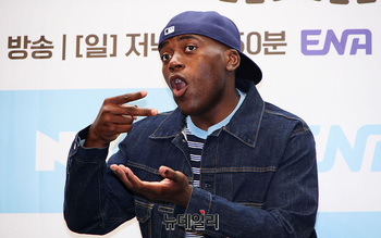 [영상] 어디로튈지몰라 조나단 '호로록'