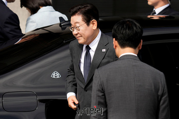 [포토] 서울공항 도착한 이재명 대통령 