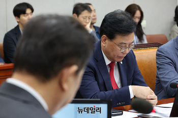 [포토] 운영위 참석한 송언석 국민의힘 원내대표
