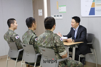 [포토] 현대그린푸드, 육군과 손잡고 전역장병 취업 지원 