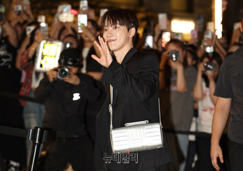 [영상] 팬몰고 등장한 음원능력자 세븐틴 디노