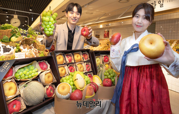 [포토] 현대백화점 "올 추석엔 프리미엄 과일 선물하세요"