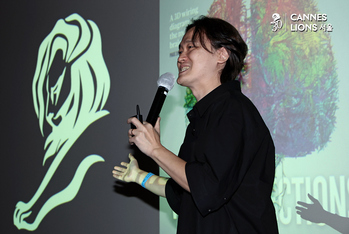 [포토] 스튜디오좋 송재원 감독 '파격의 인수분해' 강연