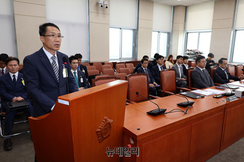 [포토] 법안 통과 인사말 하는 유재성 경찰청장 직무대행