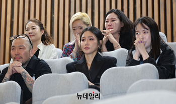 [포토] 문신사법 통과에 눈물 흘리는 문신사들