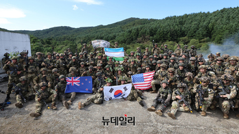 [포토] 국제과학전투경연대회 마친 다국적 연합들