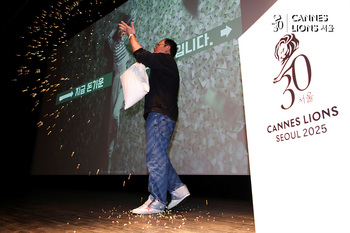 [포토] 박준석 하나은행 팀장 '머니드림 광고캠페인 3년의 힘을 찾아서'