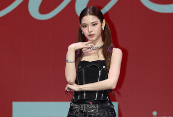 [영상] 이즈나 마이 '맘마미아로 복귀합니다'