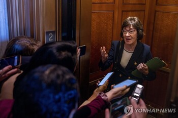 미 의회, 임시예산안 또 부결 … 백악관 "공무원 해고도 검토"