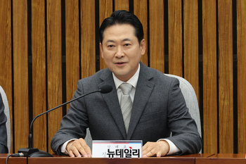 [포토] 반도체·AI 특위서 발언하는 장동혁 대표