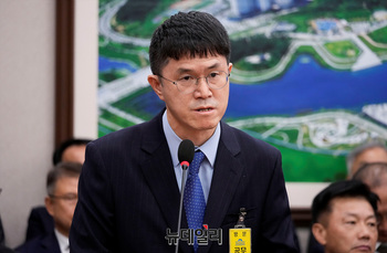 [포토] 국토위 증인출석한 김원철 서희건설 대표 
