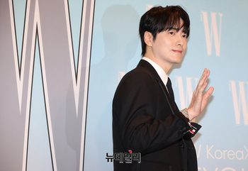 [포토] 레드카펫 등장한 이준혁