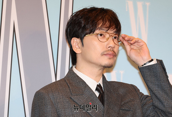 [포토] 이동휘, 그레이 수트