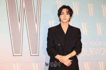 [포토] 엔하이픈 정원, 그린 슈즈