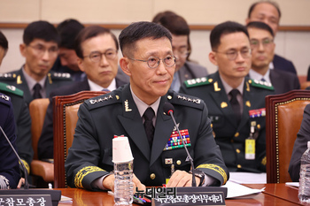 [포토] 법사위 국정감사 참석한 김규하 육참총장 직무대리