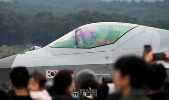 [포토] 비행 마친 KF-21