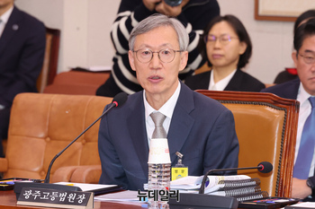 [포토] 국정감사 출석한 설범식 광주고등법원장