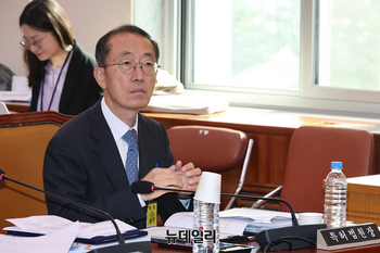 [포토] 2025 국감 출석한 한규현 특허법원장